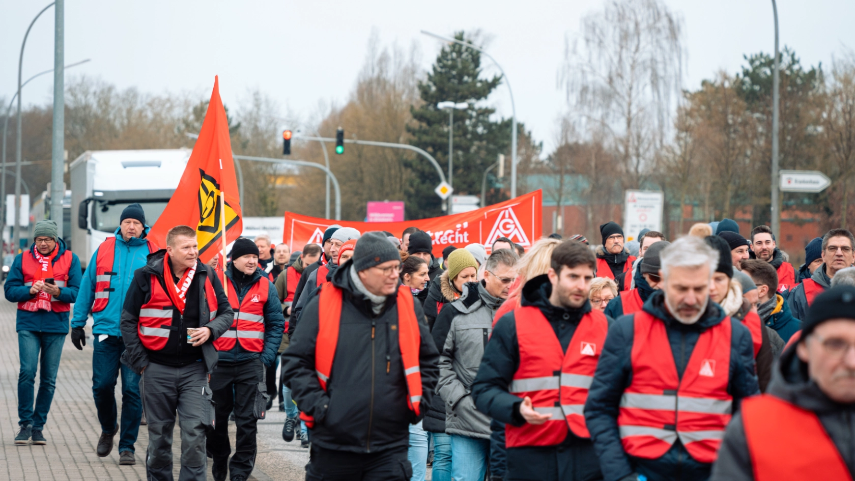 Warnstreik bei Autoliv in Elmshorn