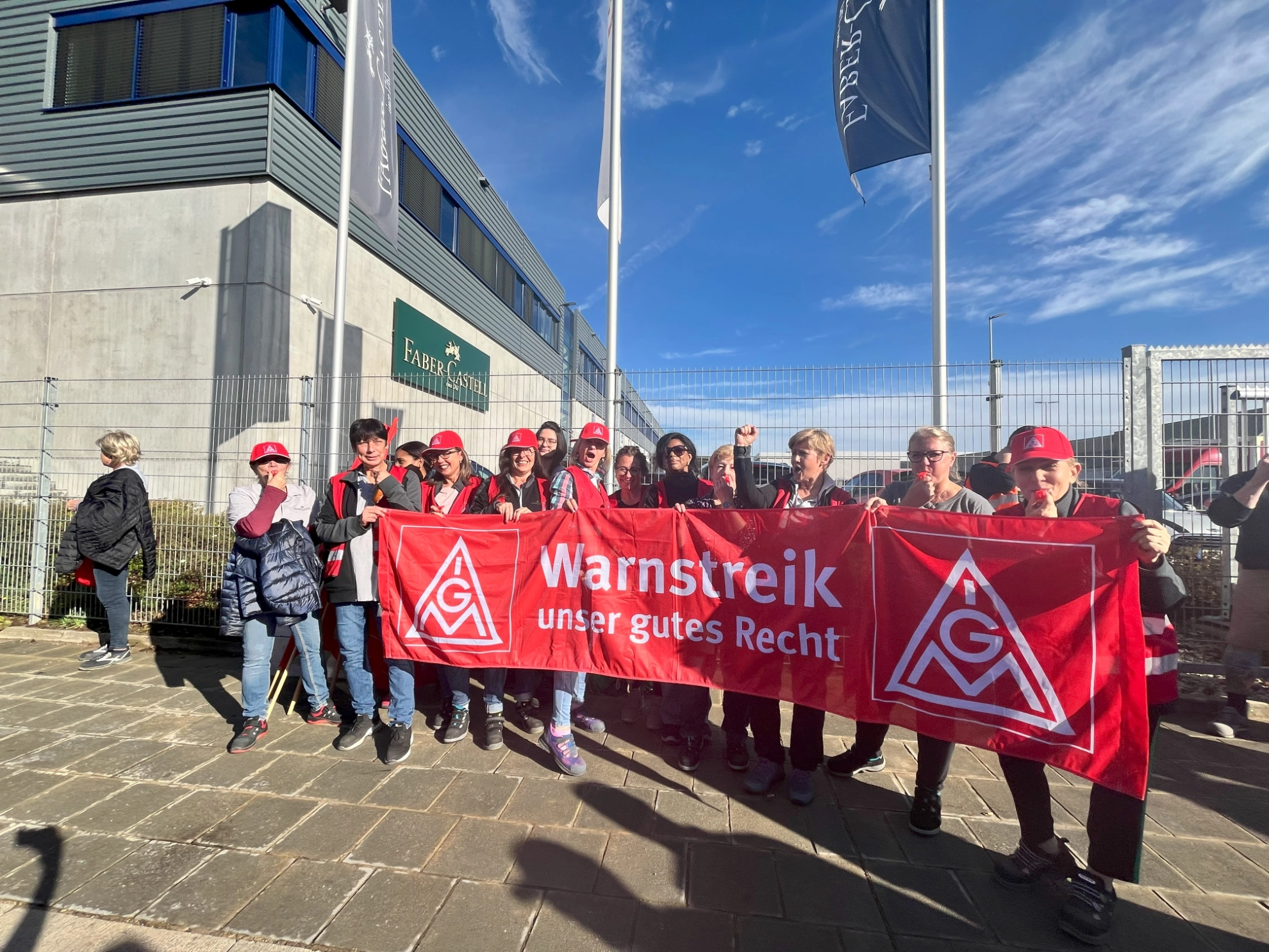 Warnstreik bei Faber-Castell Stein 