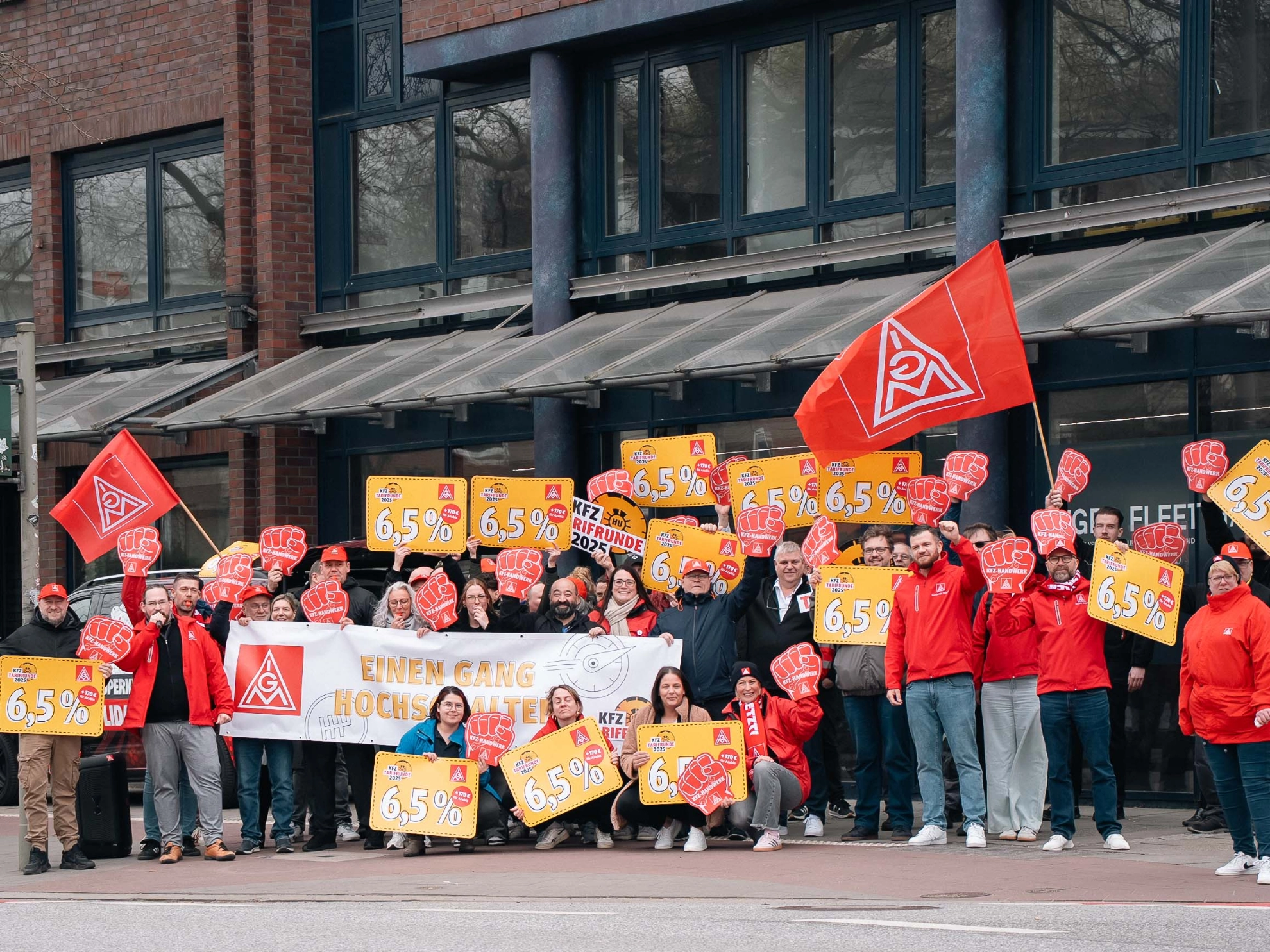 Tarifrunde 2025 KFZ-Auftakt Hamburg