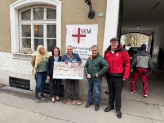2026-03-18_Spendenübergabe-SKM-1