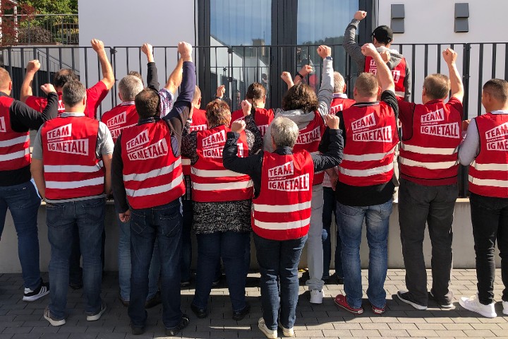 OOF-VKL mit Warnwesten